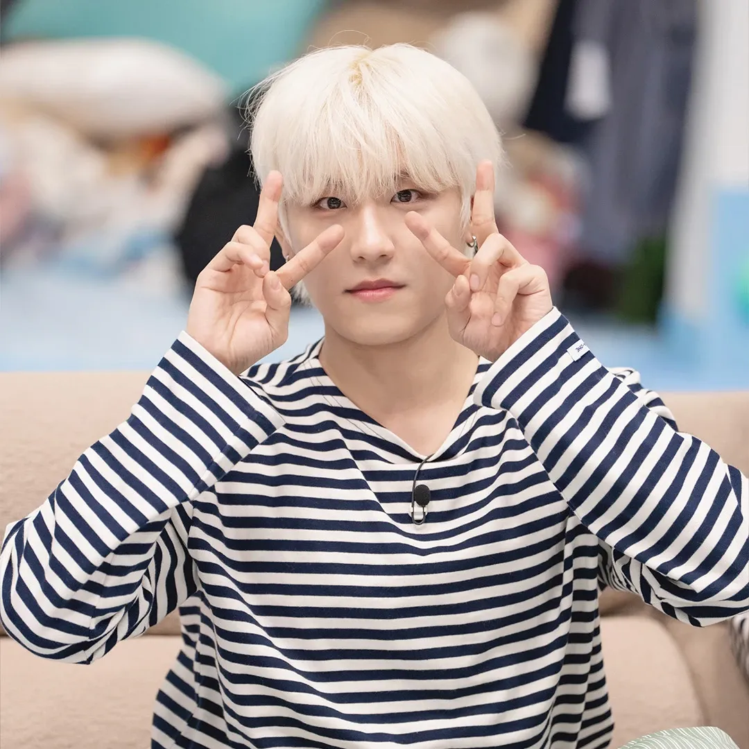 Potret di balik layar Park Woojin (AB6IX)