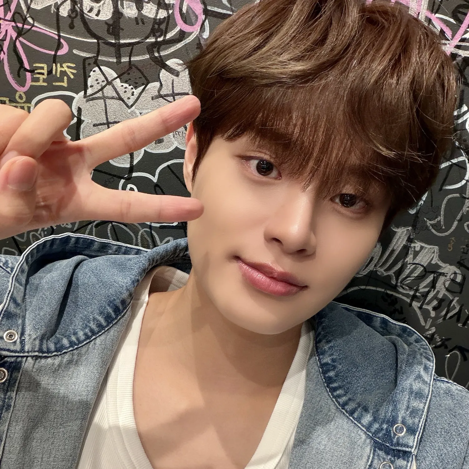 Behind-the-scenes cut of Lee Daehwi (AB6IX)