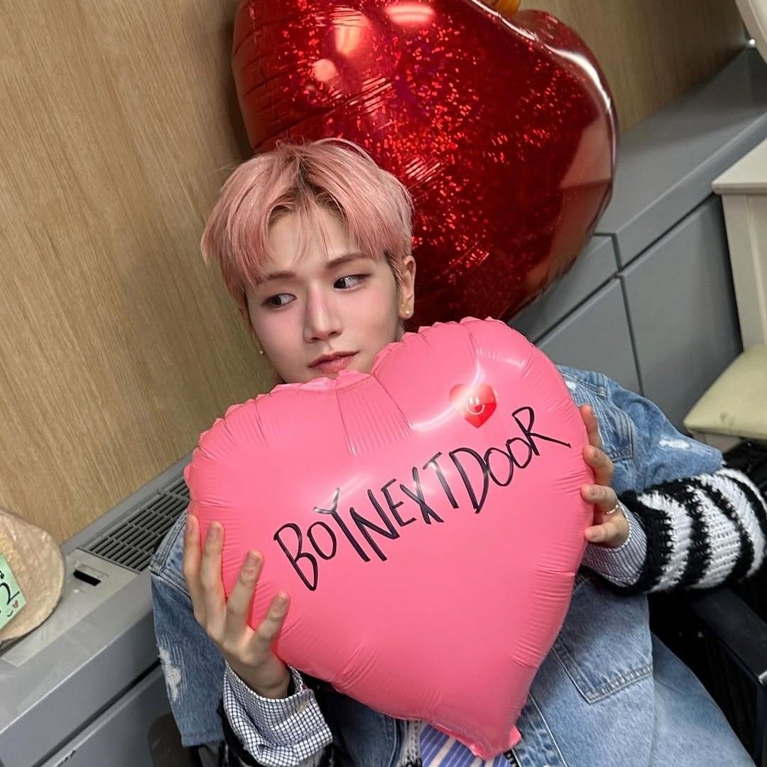 Behind-the-scenes cut of BOYNEXTDOOR