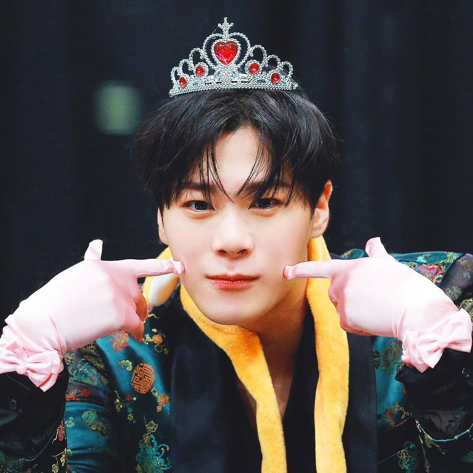 Latest photo of Moonbin (ASTRO)