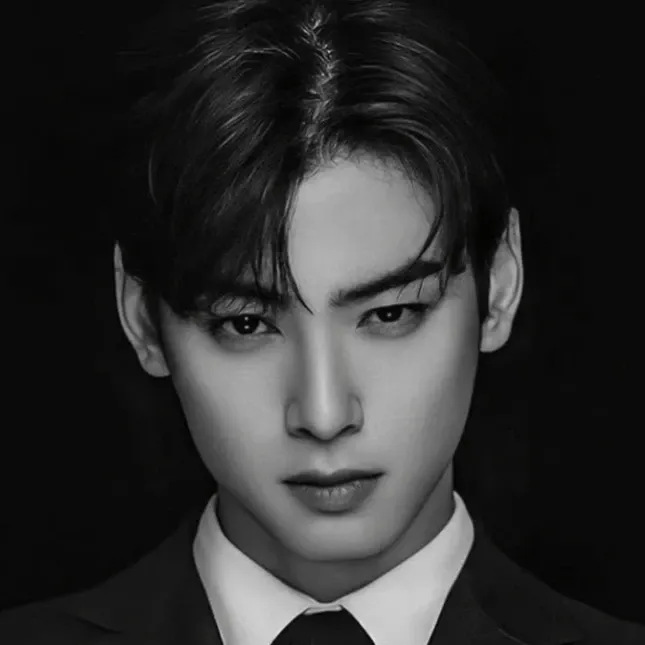 Latest photo of Eunwoo (ASTRO)