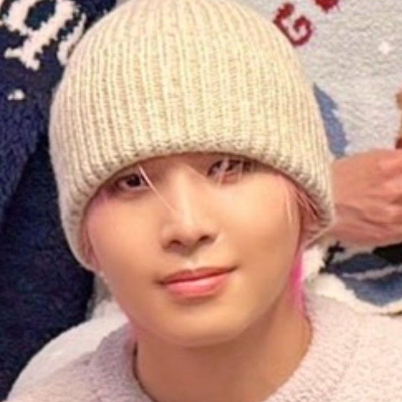 Recent activity shot of Kawashiri Ren (JO1)