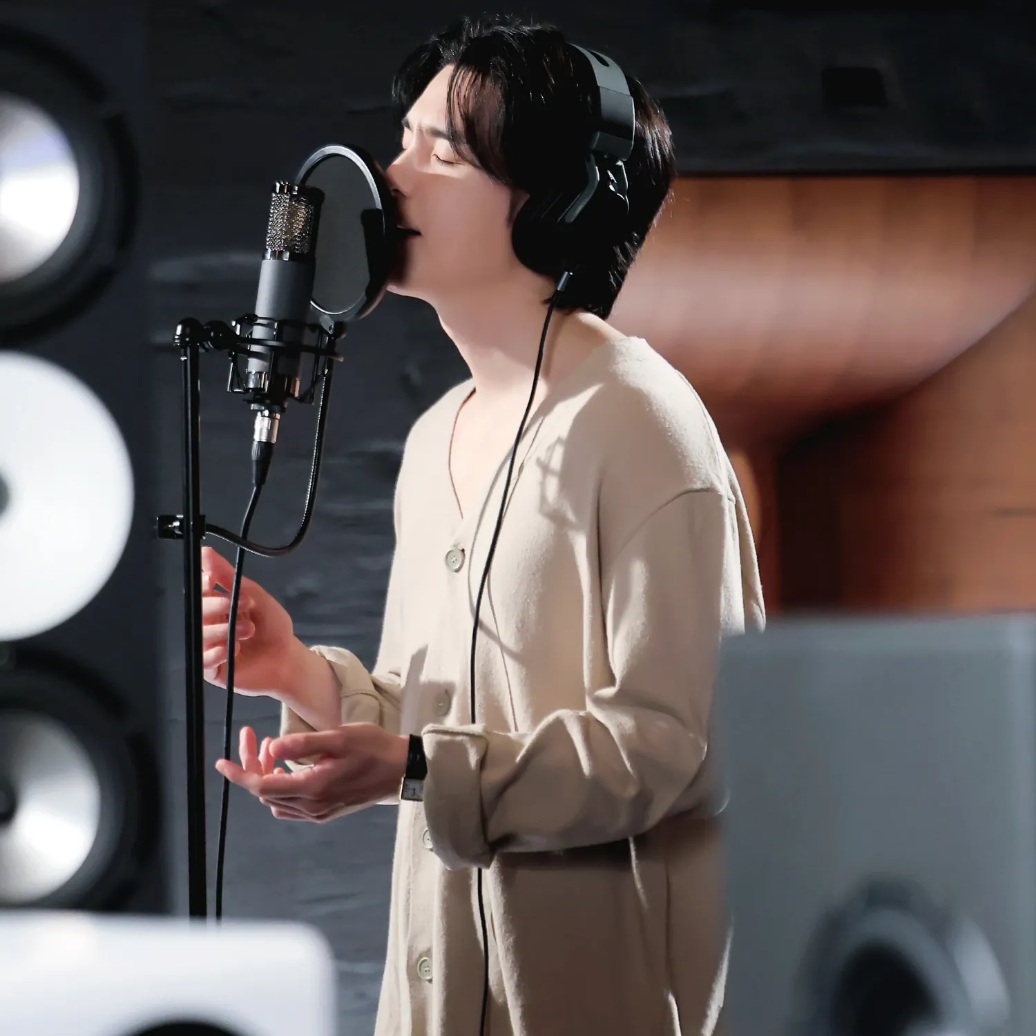 Foto terbaru SUGA (BTS)