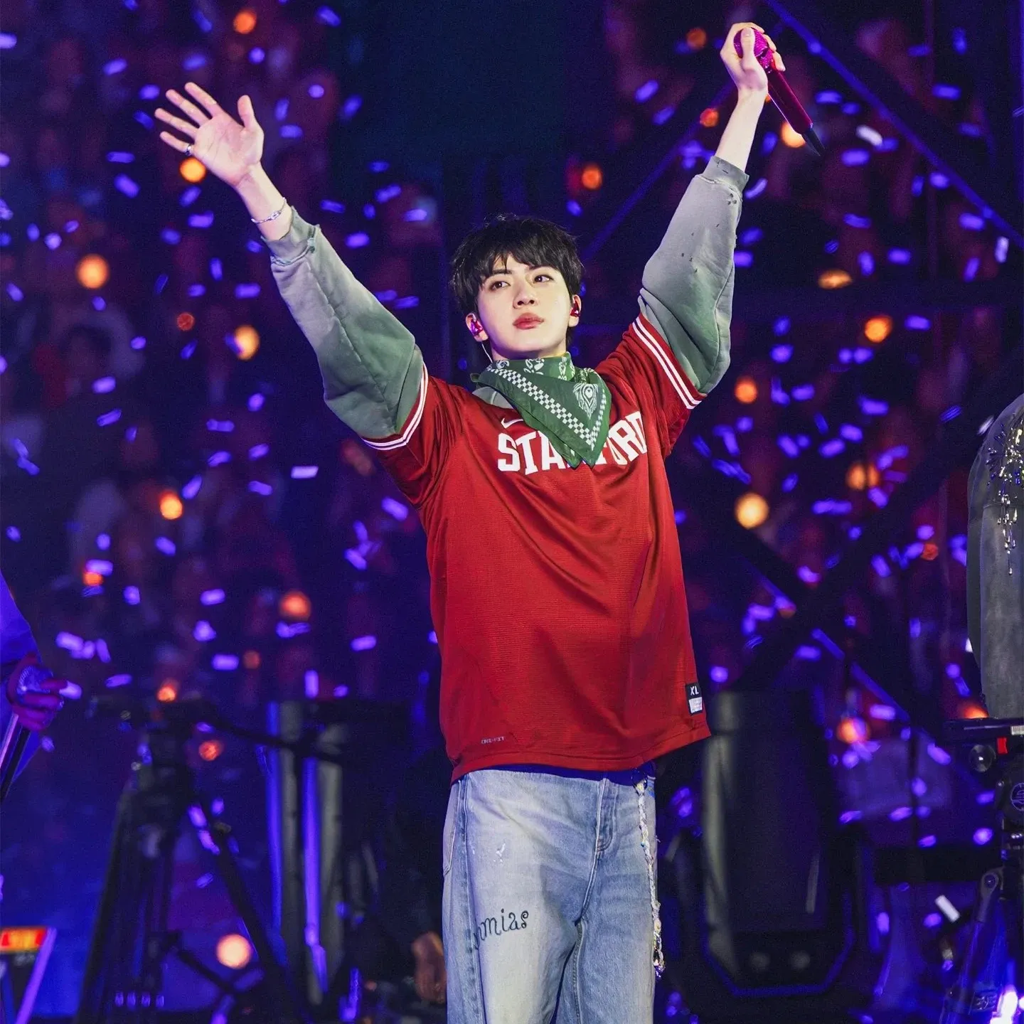 Potret di balik layar Jin (BTS)