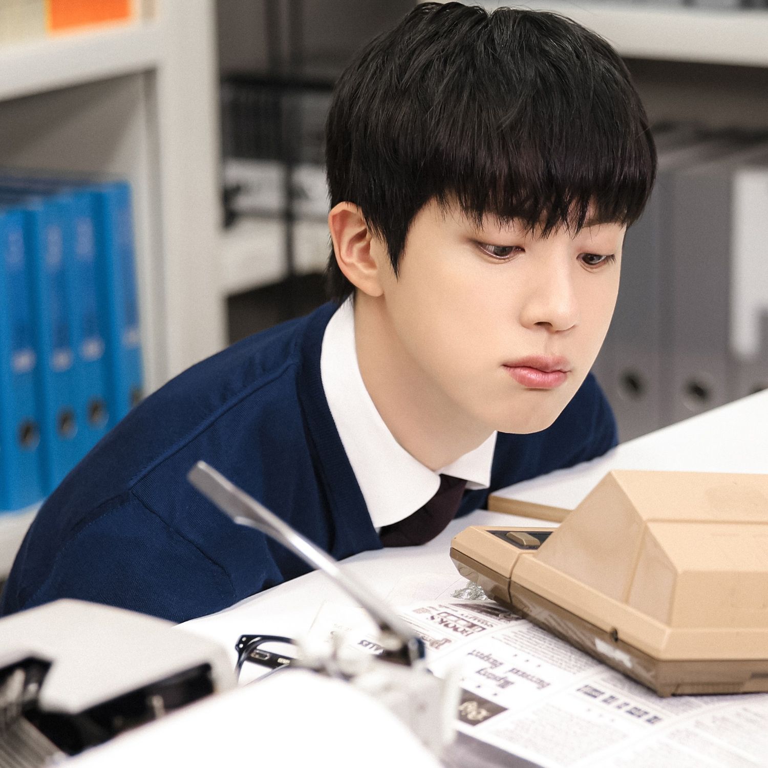 Foto aktivitas terbaru Jin (BTS)