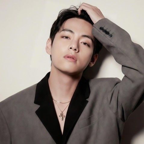 Recent activity shot of V (BTS)