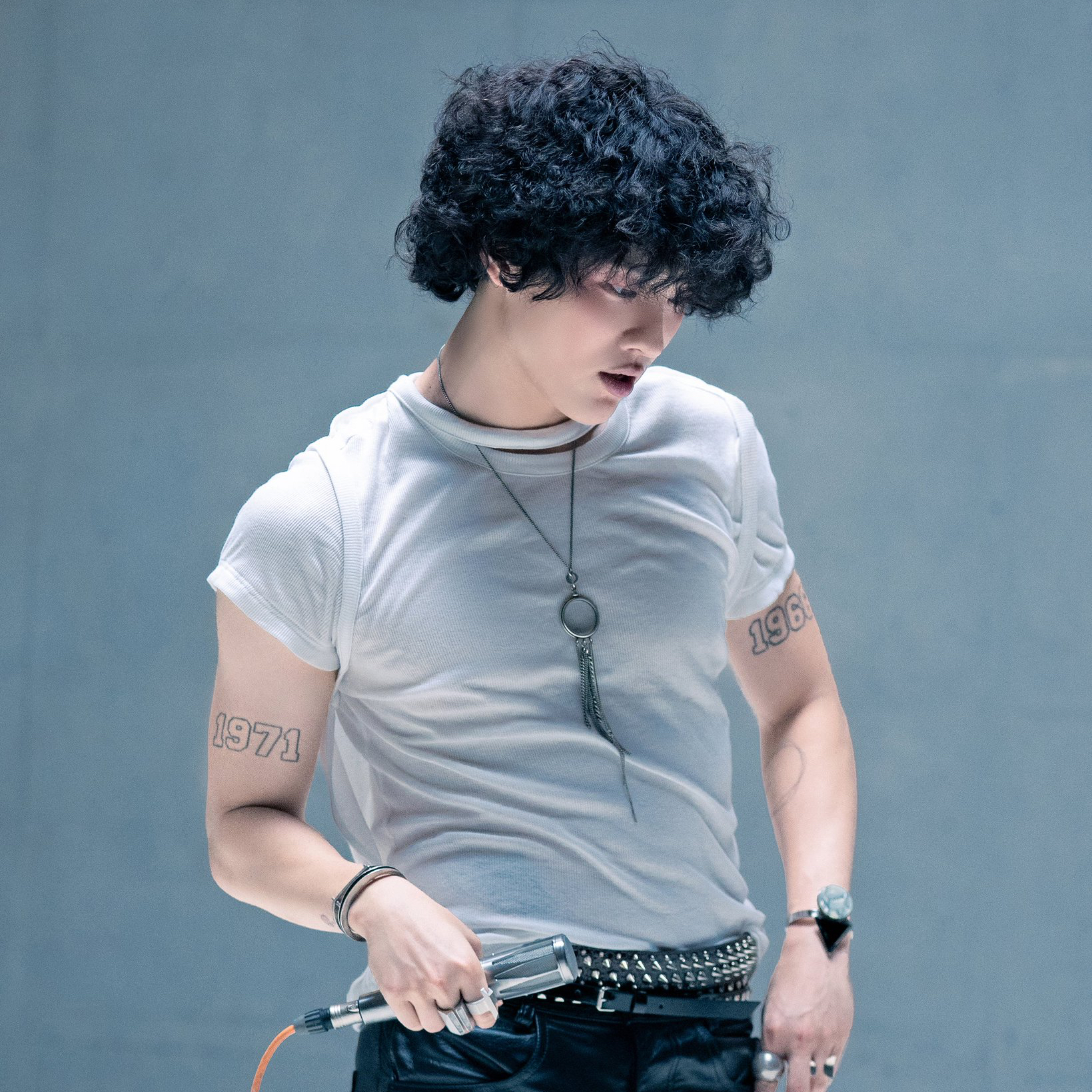 Behind-the-scenes cut of WOODZ