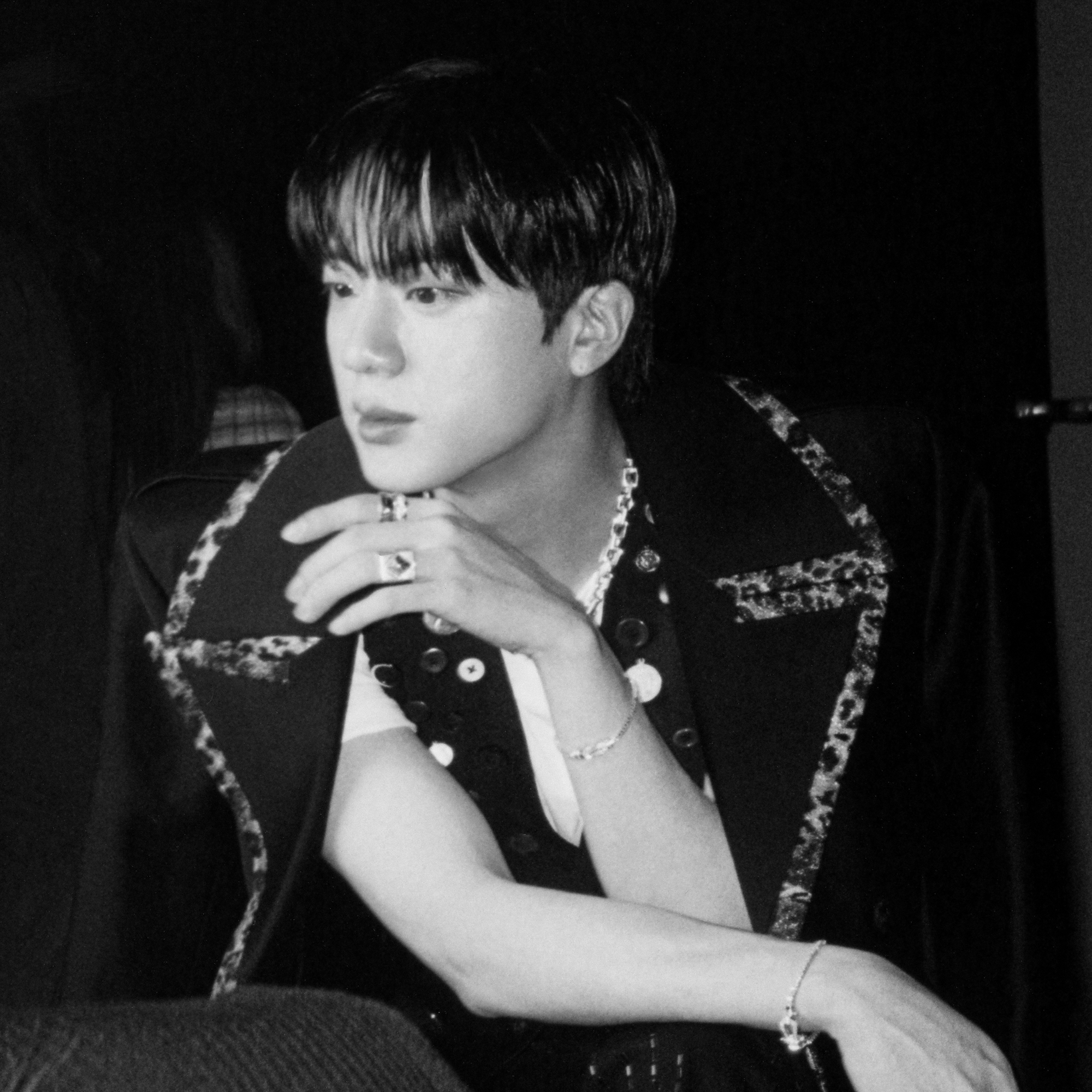 Behind-the-scenes cut of BTS