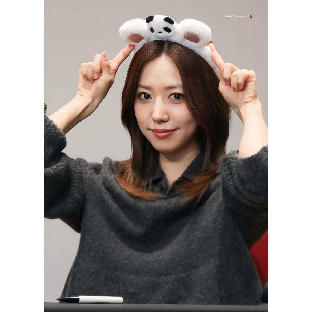 Latest photo of Kim Namjoo (Apink)