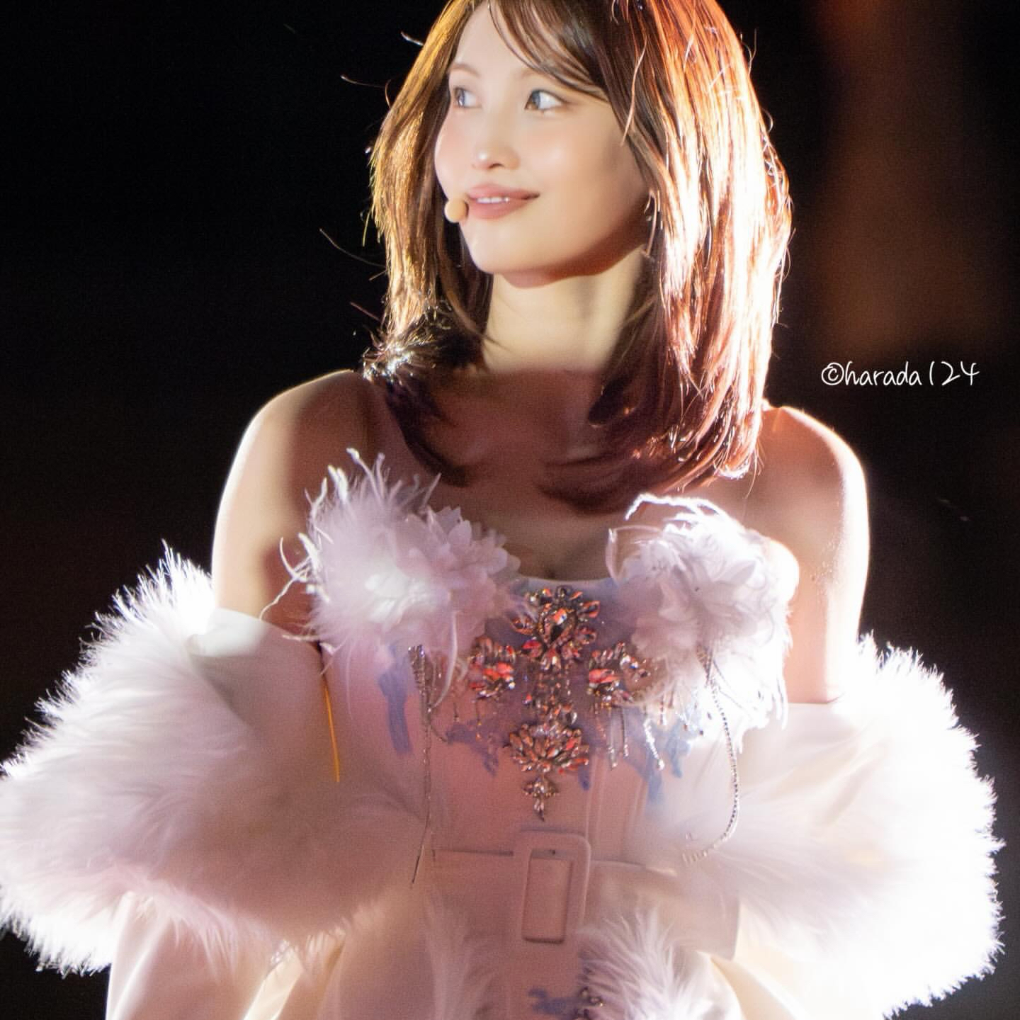 모모 (TWICE)의 최신 사진