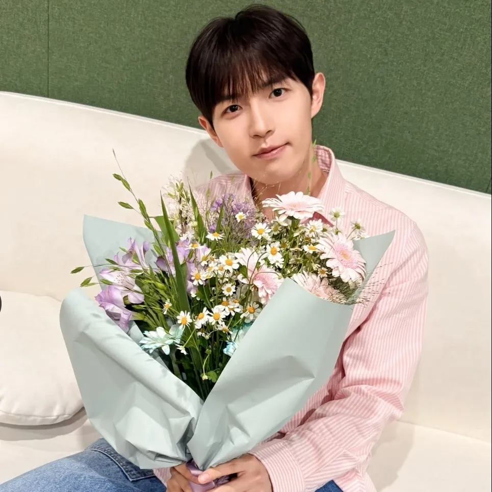 金在奐粉絲拍下的瞬間