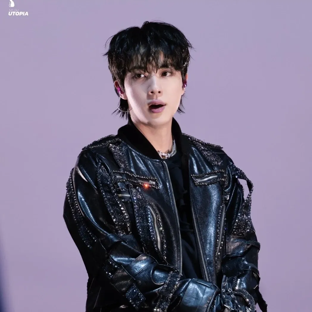 ジン (BTS)の最新写真