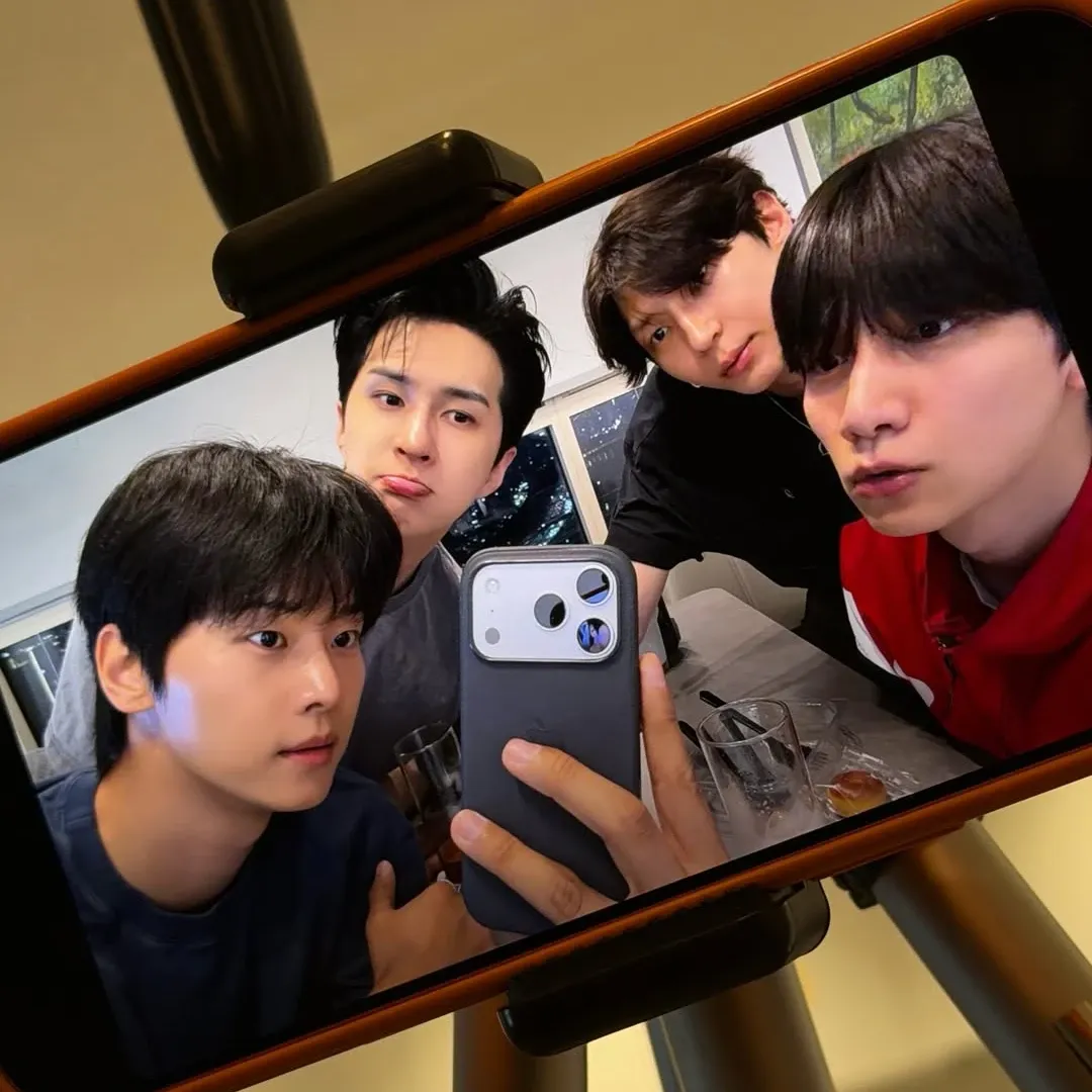 Recent activity shot of VIXX