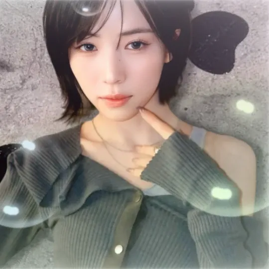 Latest photo of Maya (NiziU)