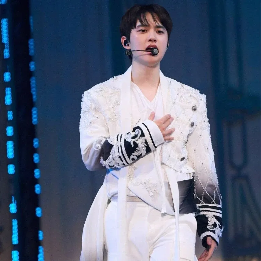 Potret di balik layar EXO