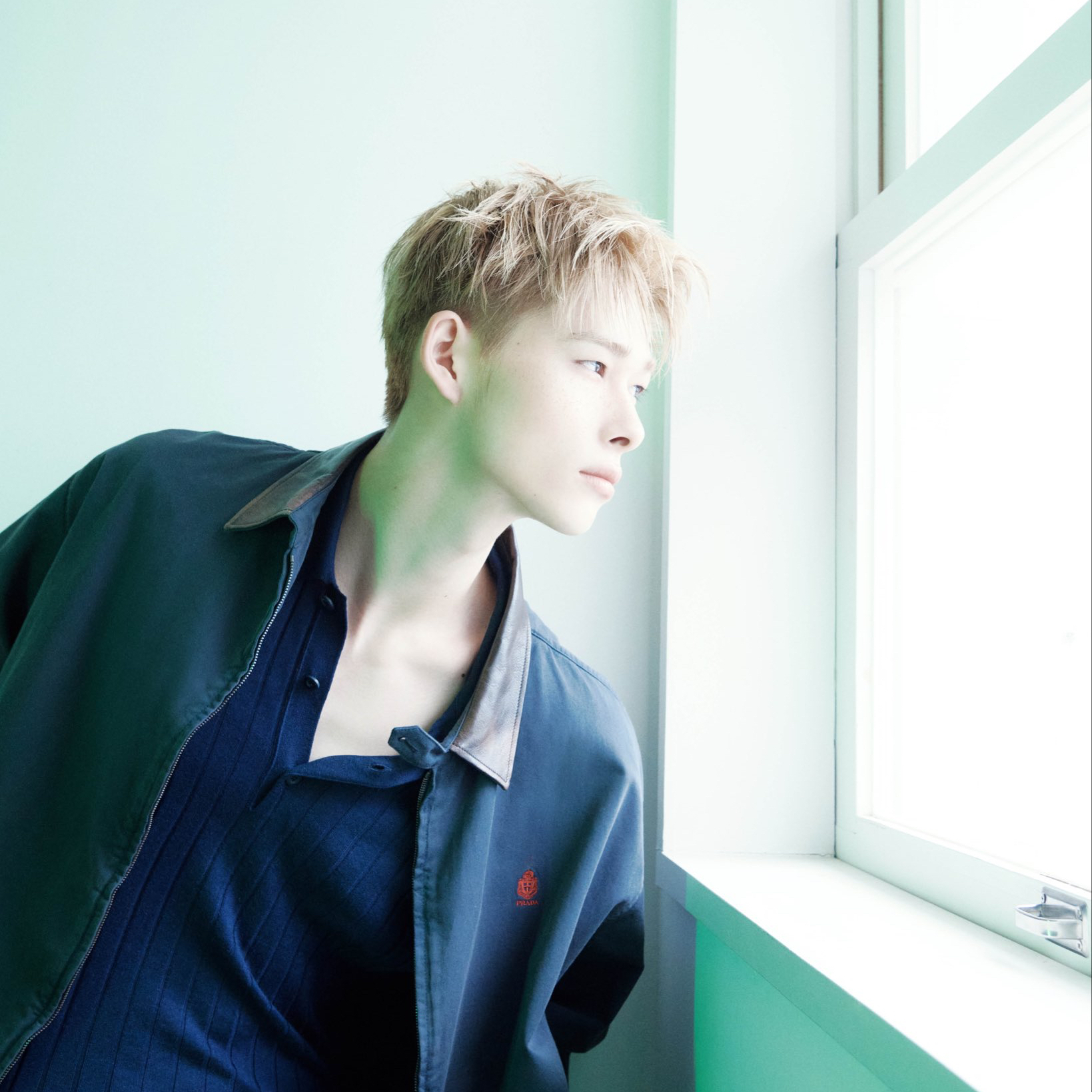 Foto terbaru NI-KI (ENHYPEN)