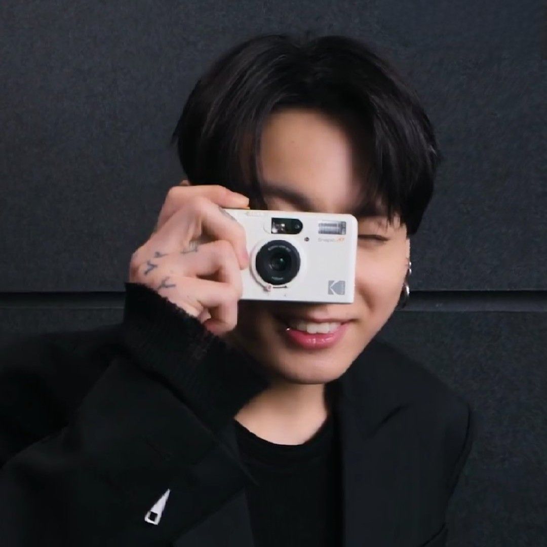 Latest photo of Jungkook (BTS)