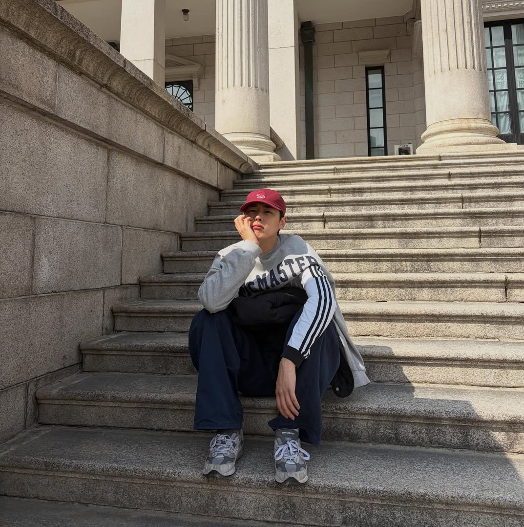 Latest photo of Choi Byungchan