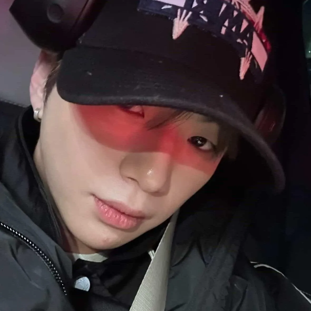 Behind-the-scenes cut of Kang Daniel