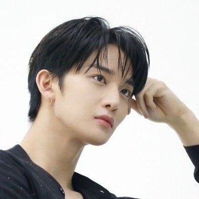 Latest photo of Bae Jinyoung