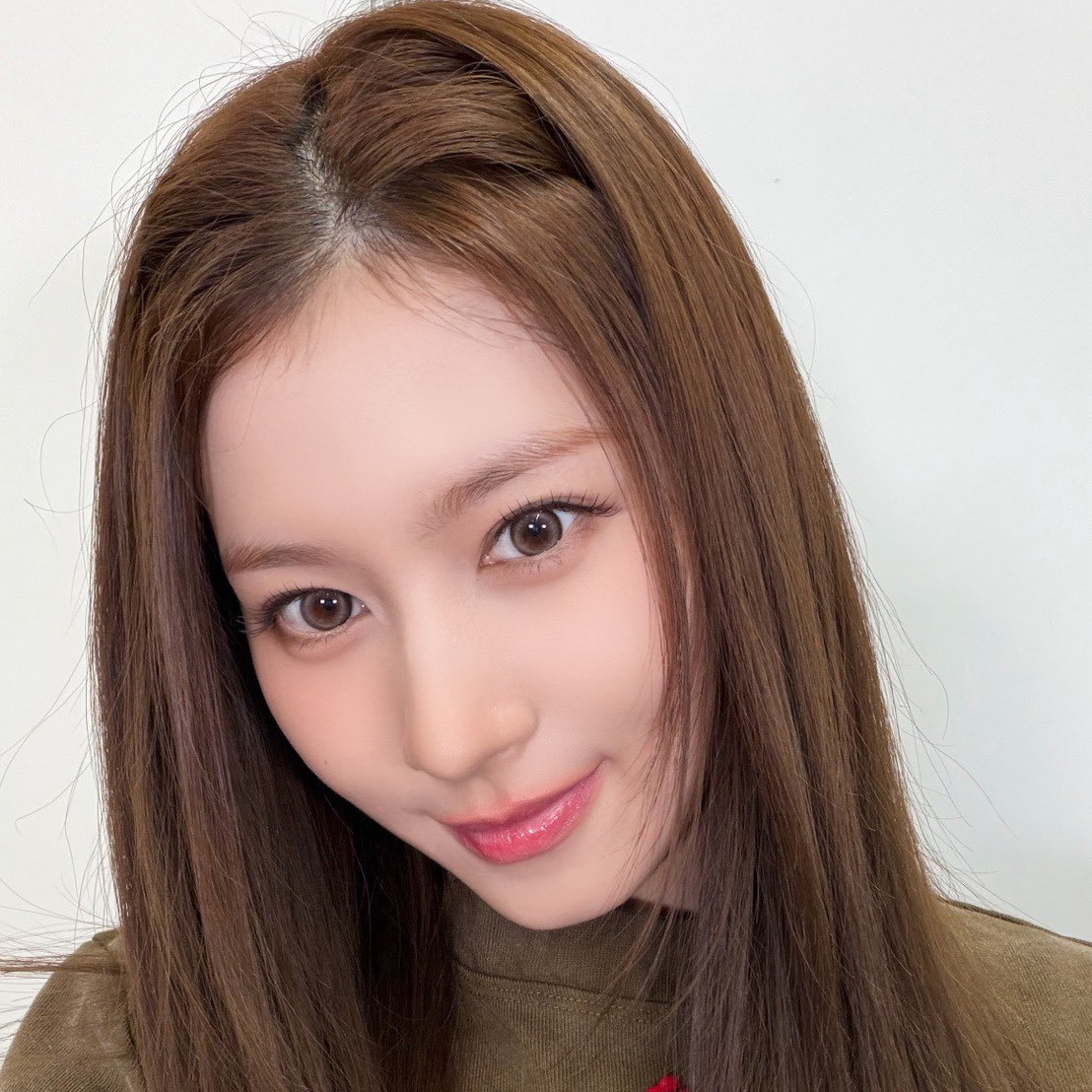 사나 (TWICE)의 최신 사진