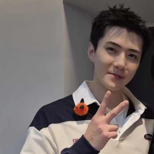 세훈 (EXO) 최근 활동샷