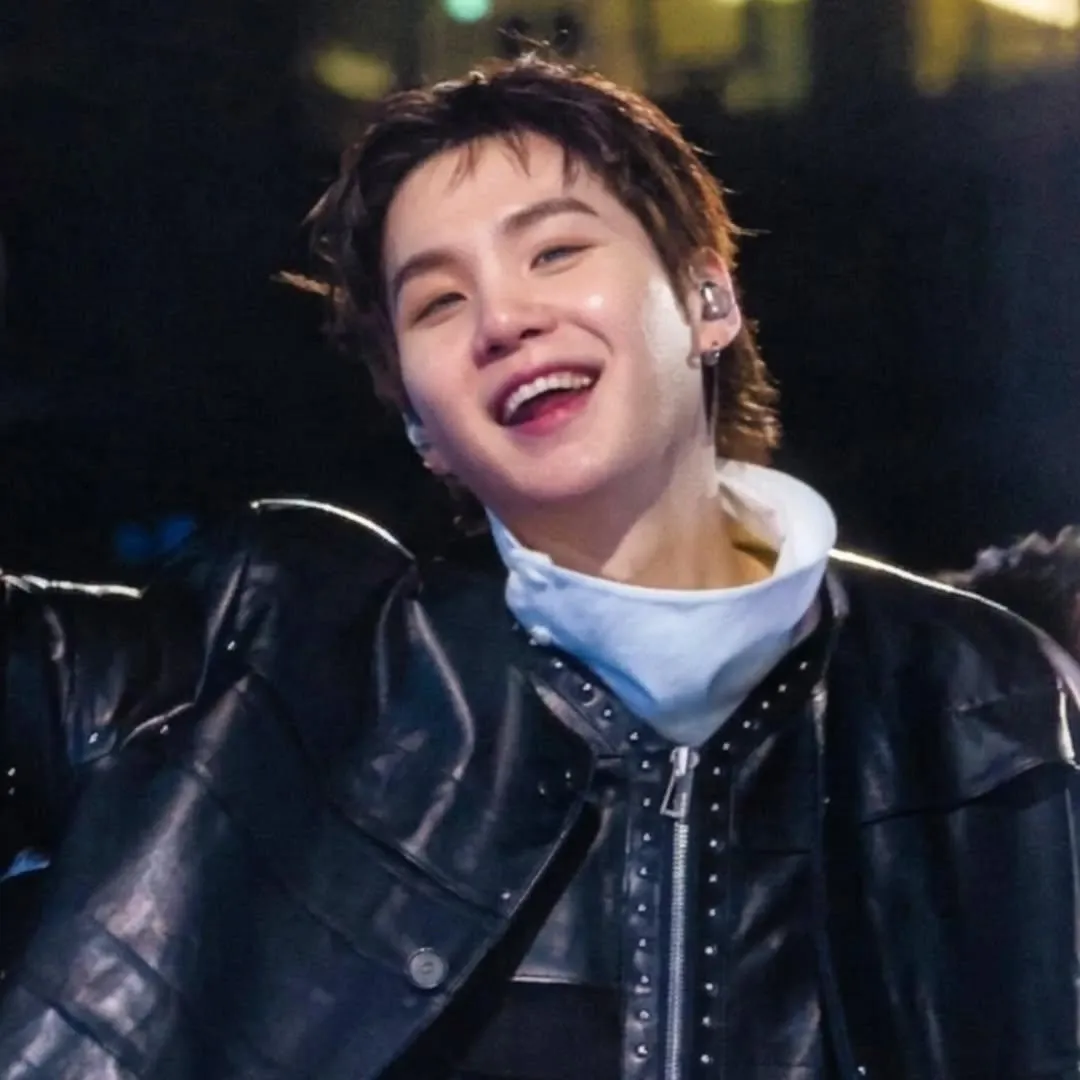 Latest photo of SUGA (BTS)
