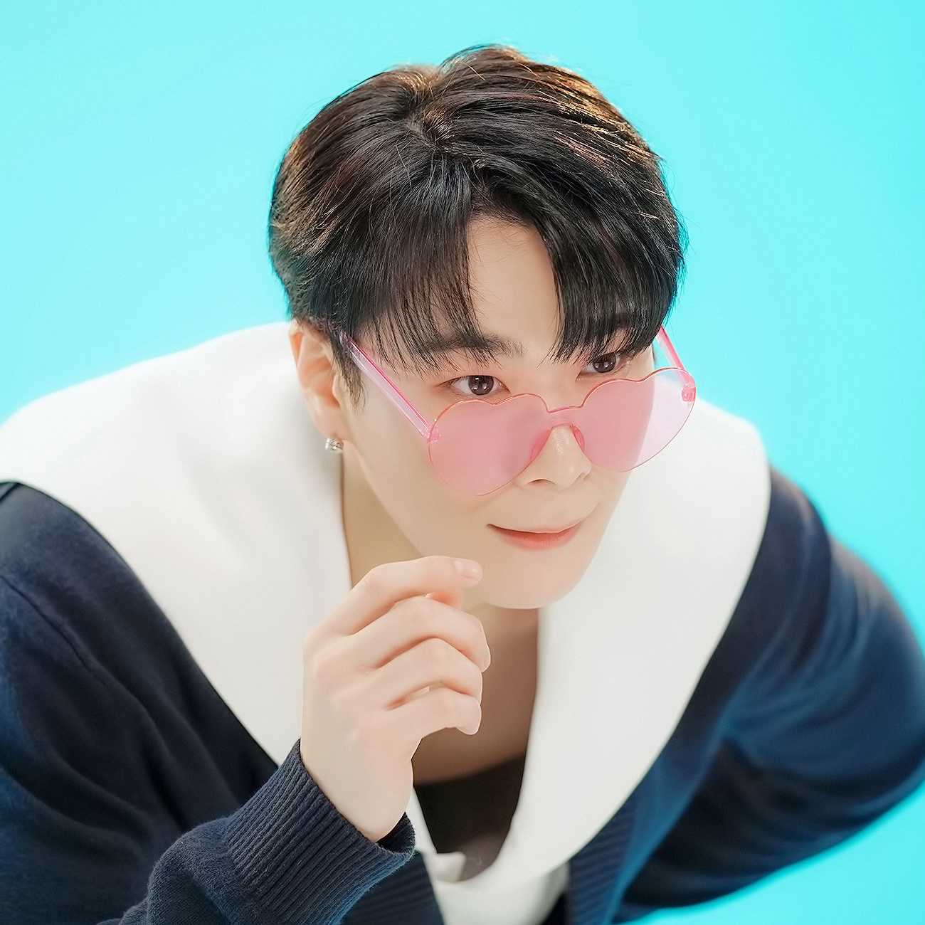 아스트로의 비하인드 컷