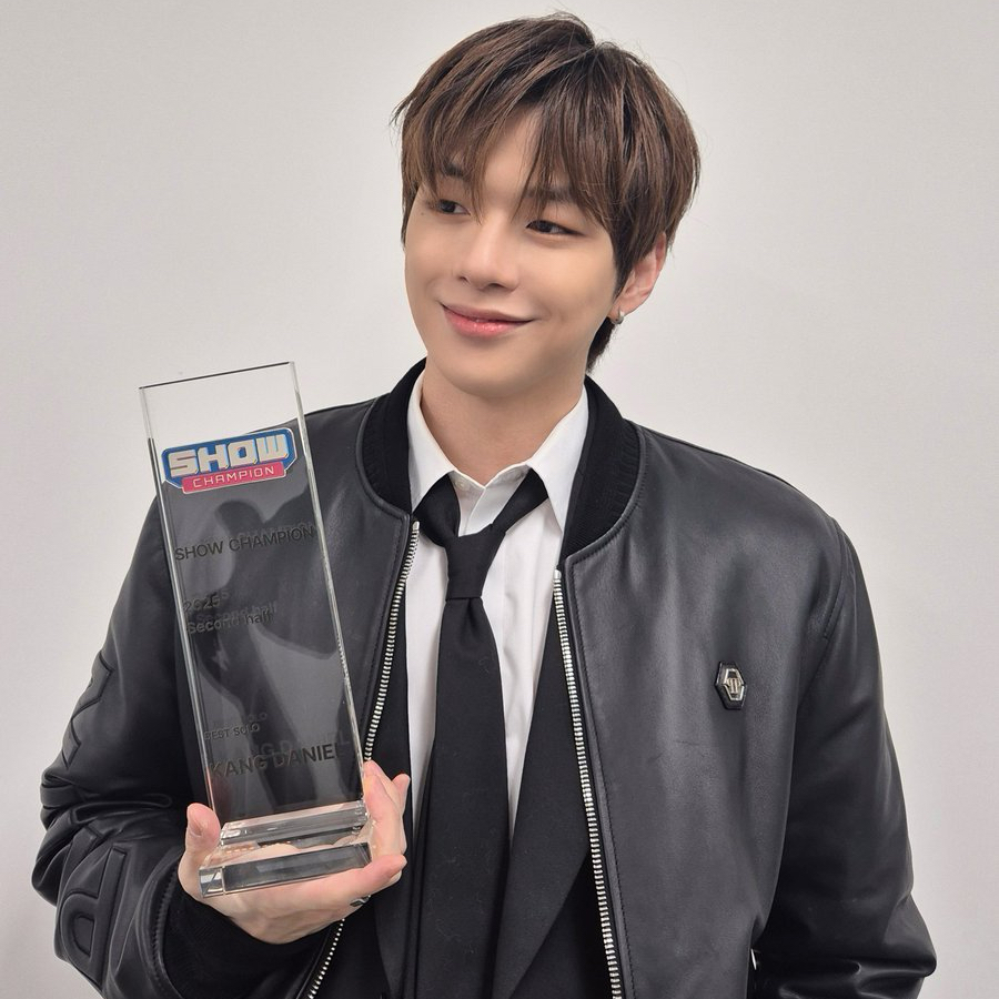 姜丹尼尔的幕后花絮