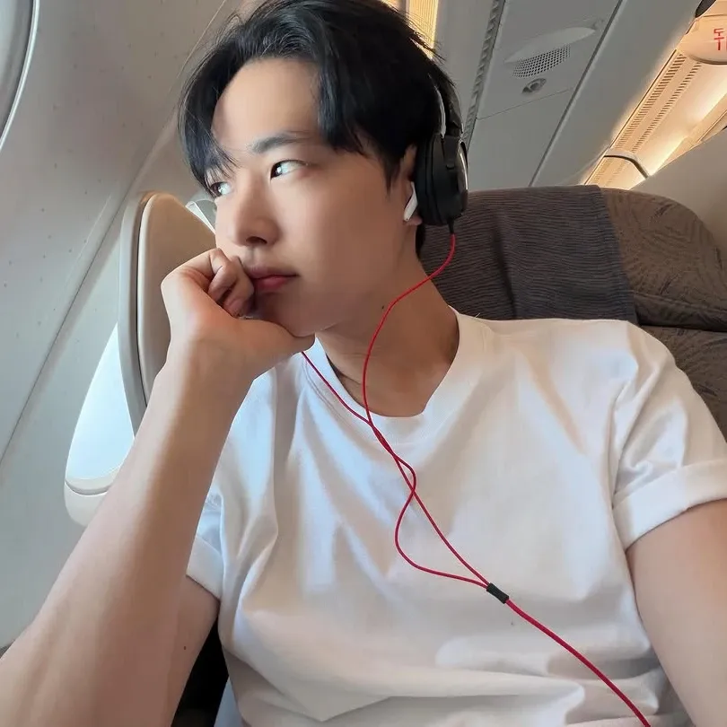 Recent activity shot of Choi Byungchan