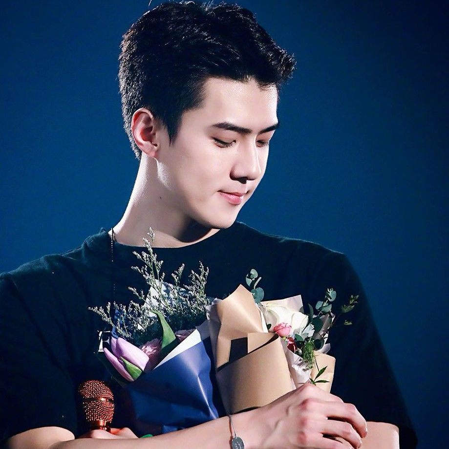 세훈 (EXO)의 비하인드 컷