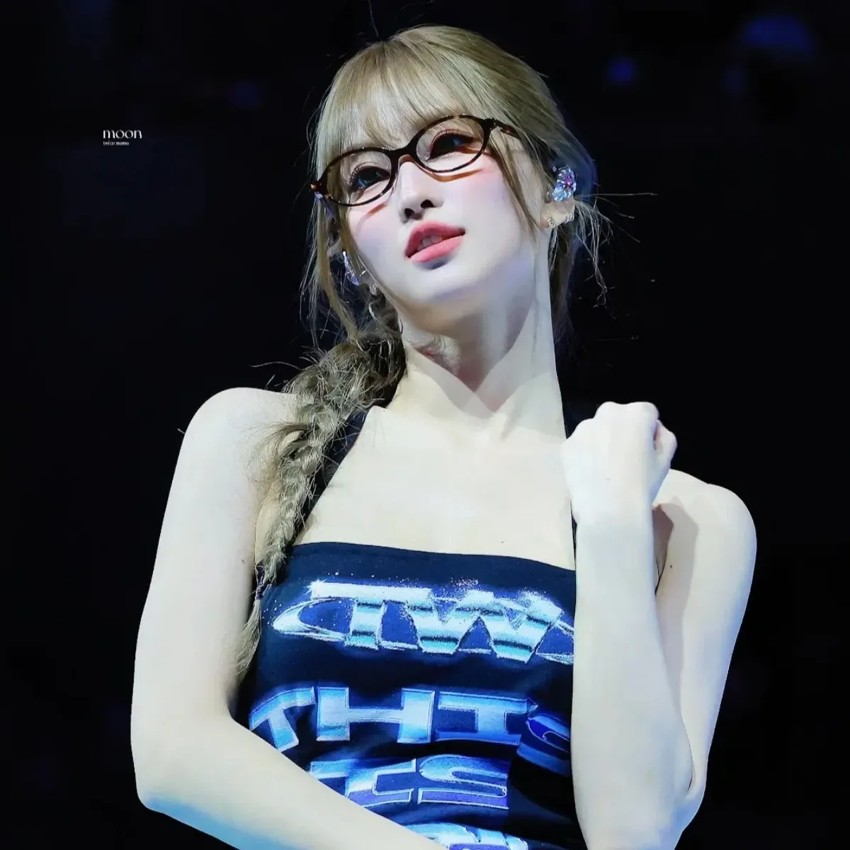 モモ (TWICE)の最新写真