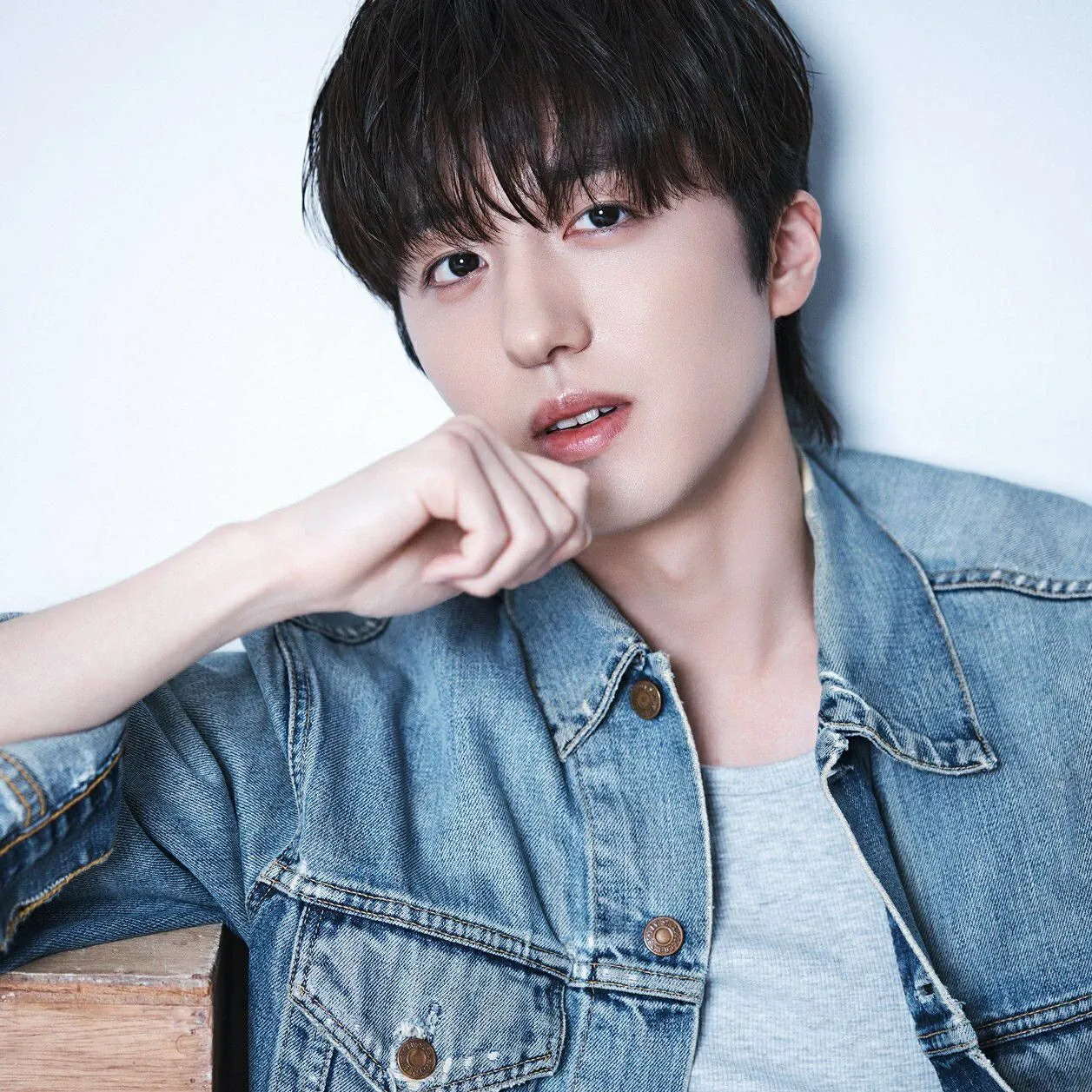 Behind-the-scenes cut of SF9