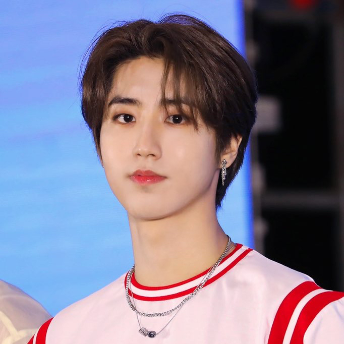 Behind-the-scenes cut of HAN (Stray Kids)
