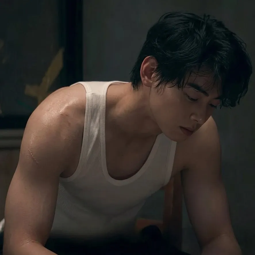 Latest photo of Eunwoo (ASTRO)
