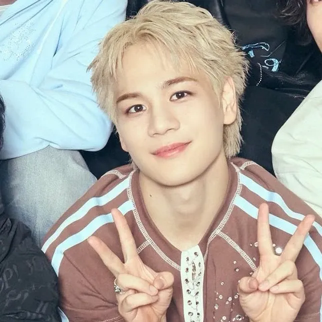 Recent activity shot of Mamehara Issei (JO1)