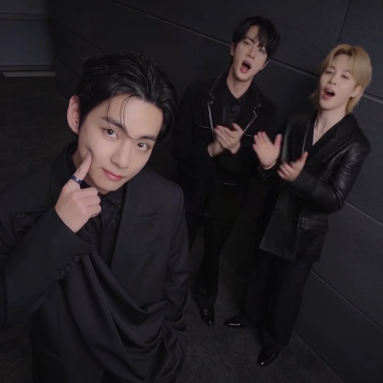 Latest photo of V (BTS)