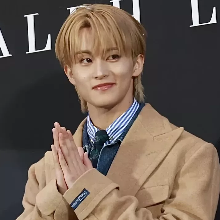 Latest photo of Mark (NCT 127, NCT DREAM)