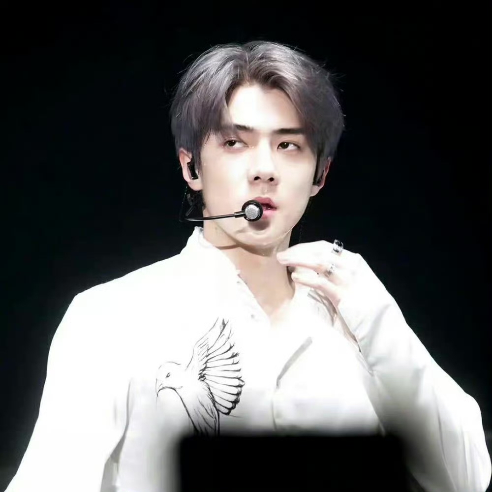 세훈 (EXO)의 비하인드 컷