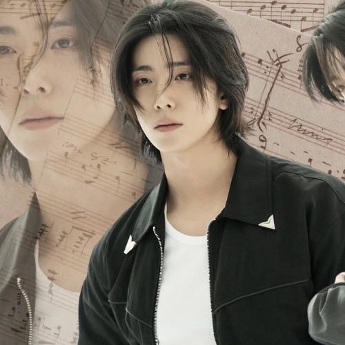 Latest photo of Hwiyoung (SF9)