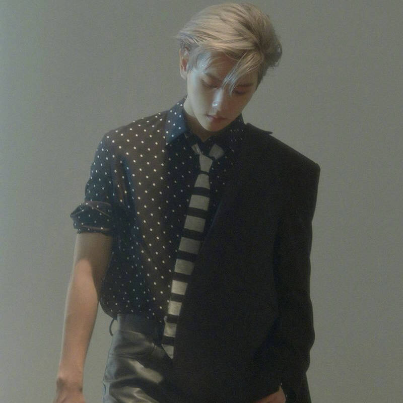 백현 (EXO) 최근 활동샷