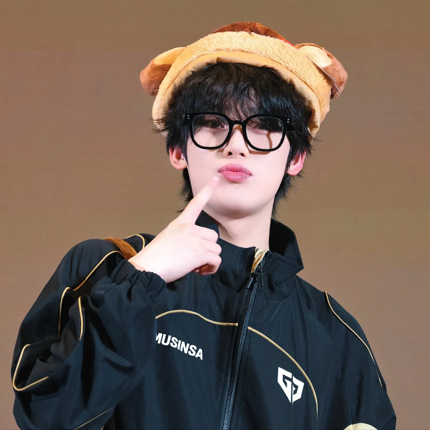 선우 (ENHYPEN)의 비하인드 컷