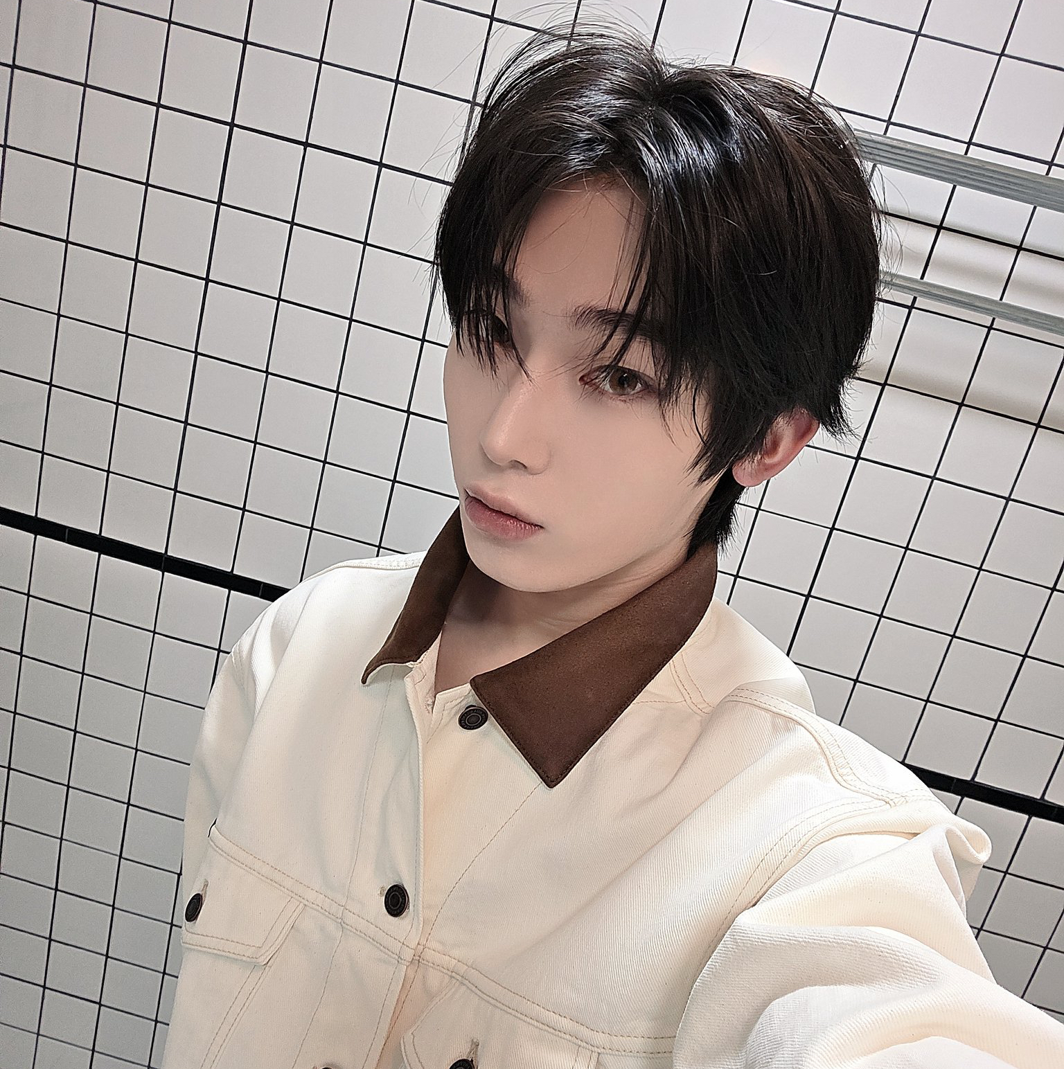 선우 (ENHYPEN)의 비하인드 컷