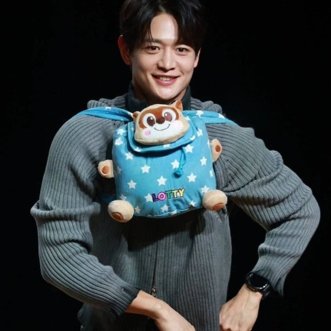 A moment captured by Minho (SHINee)'s fan