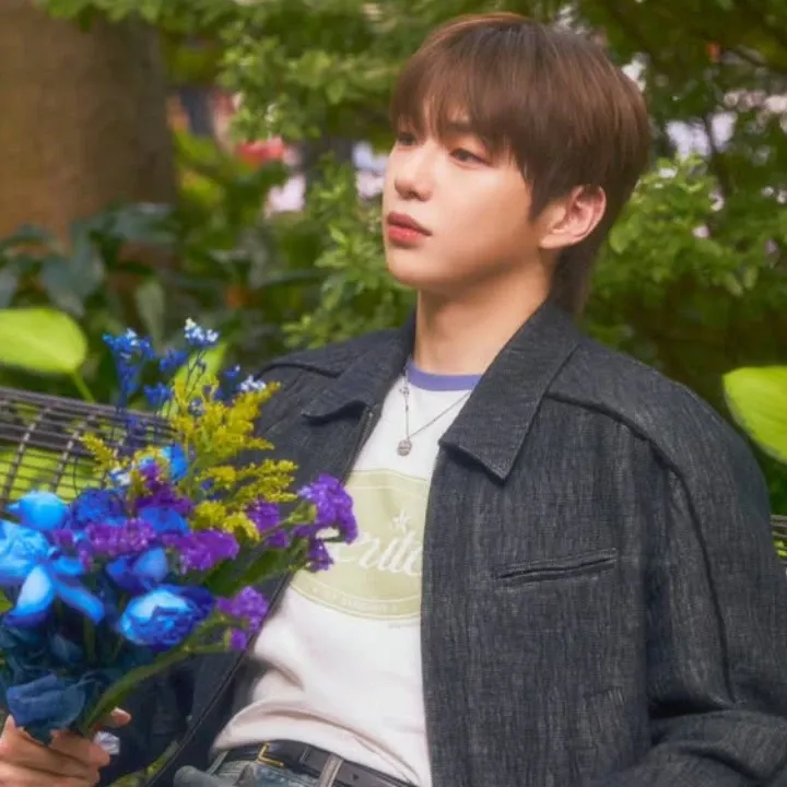 강다니엘의 최신 사진