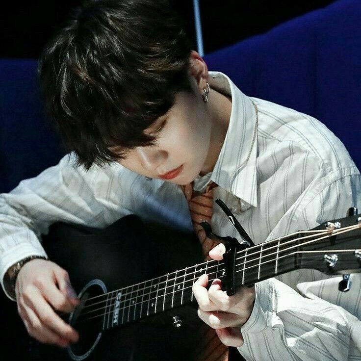 슈가 (방탄소년단) 최근 활동샷