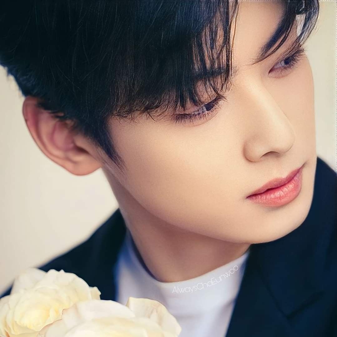 Recent activity shot of Eunwoo (ASTRO)