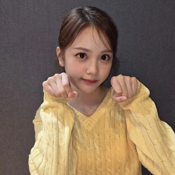 Latest photo of Carmen (Hearts2Hearts)