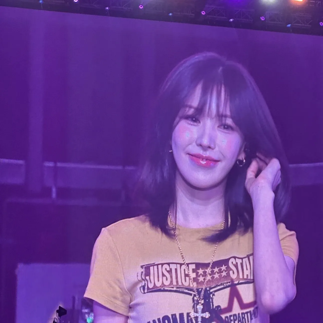 A moment captured by Wendy (Red Velvet)'s fan