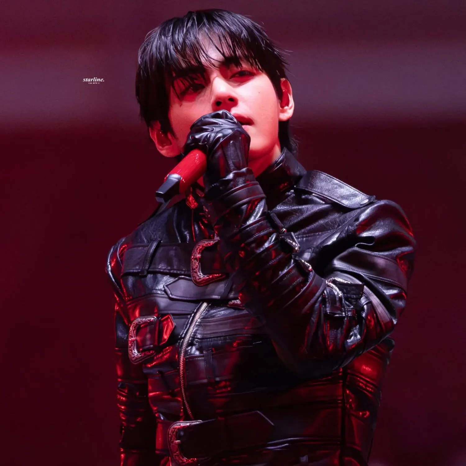 뷔 (방탄소년단) 최근 활동샷